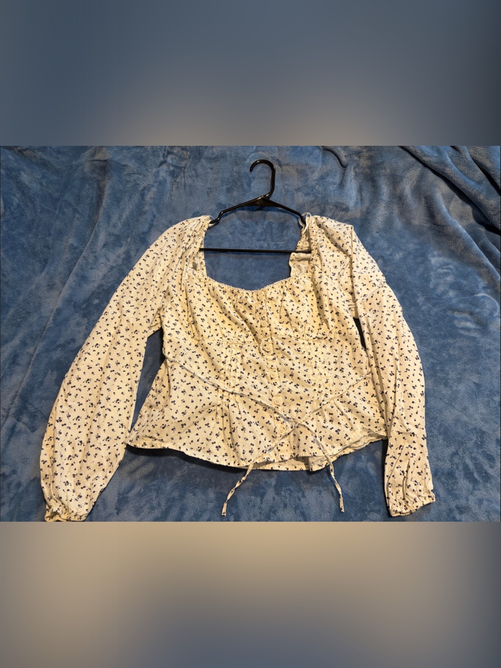 Aeropostale White Floral Ruffle Peasant Blouse